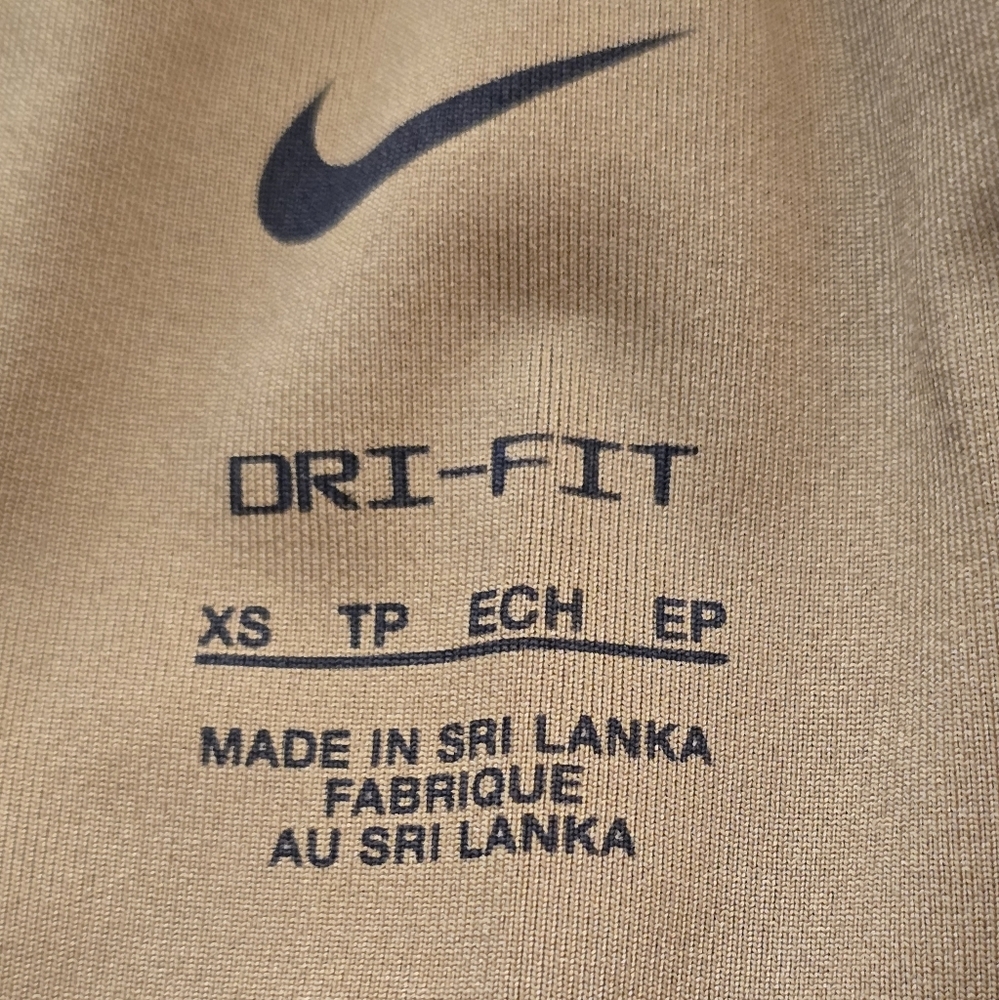 Women's Nike One Dri-FIT Ultra High-Waisted 3-Inch Brief-Lined Shorts size XS - Picture 6 of 11